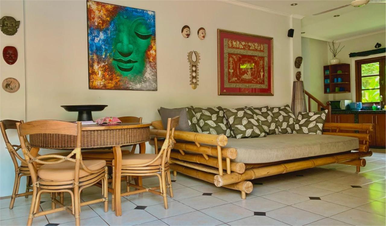 Villa Naga Maya Legian  Exterior photo